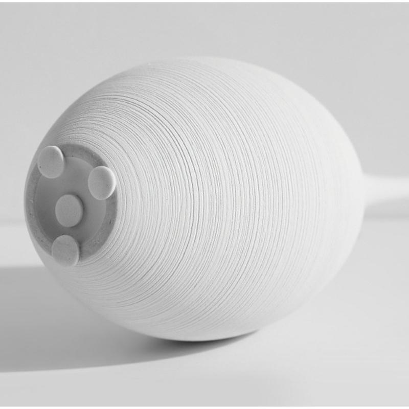 Alma - Minimalistic Handmade Ceramic Vase