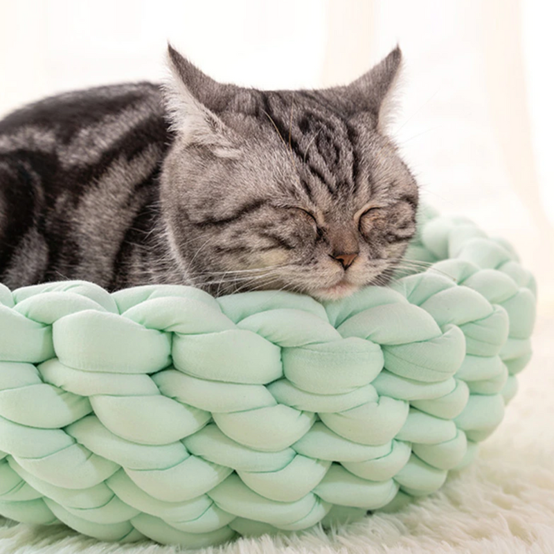 Handmade Chunky Knit Pet Bed
