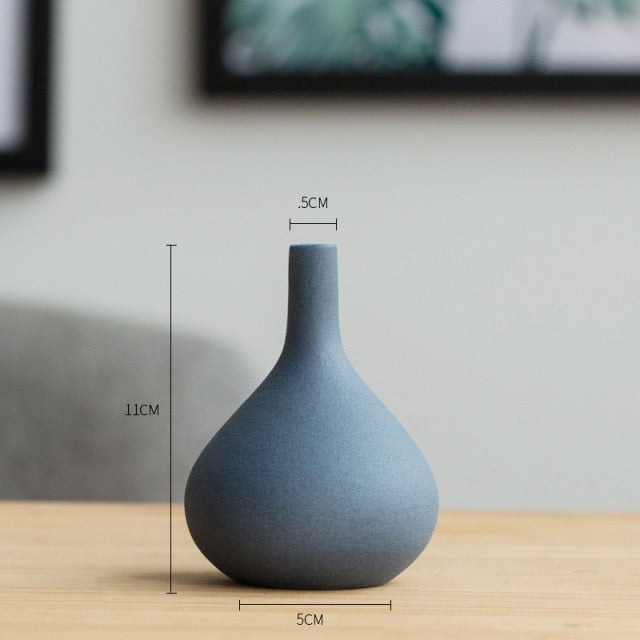 Tove - Modern Minimalistic Vase
