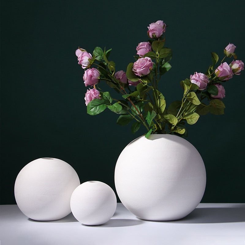 Nordic White Ceramic Vase Round Artwork Home Decoration Furnishings