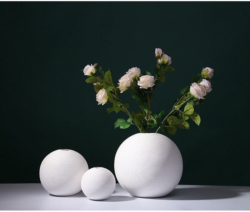 Nordic White Ceramic Vase Round Artwork Home Decoration Furnishings