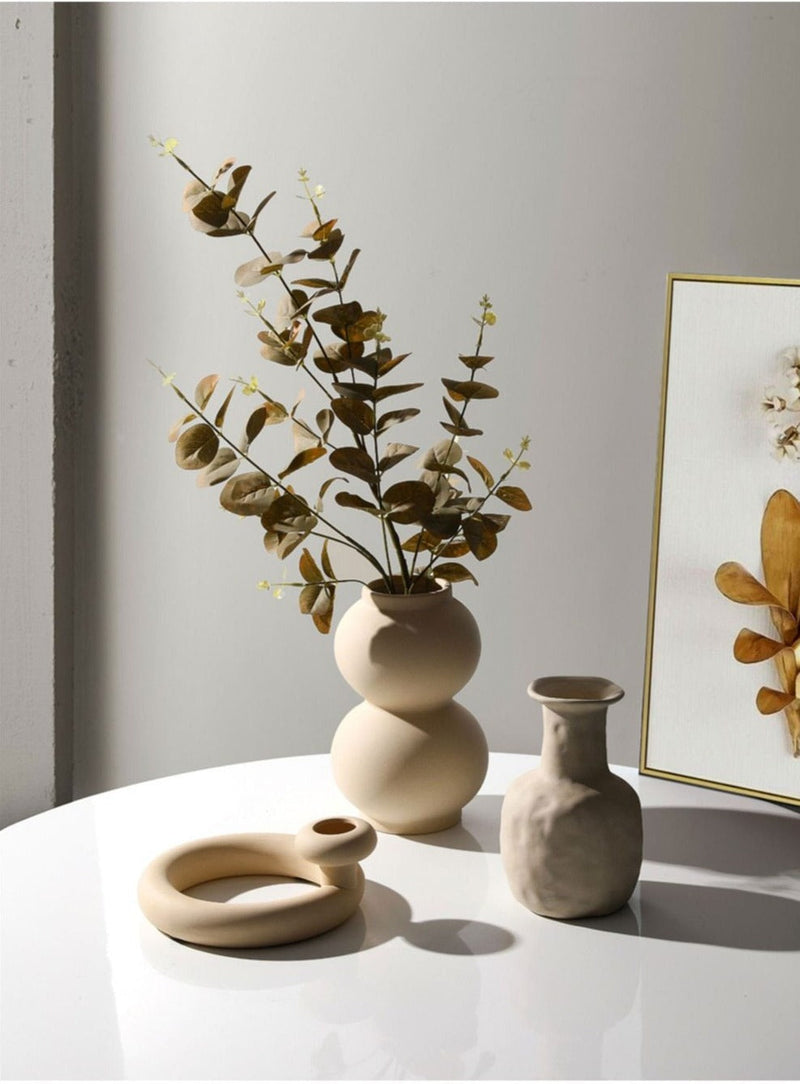Ingrid - Minimal Ceramic Vase